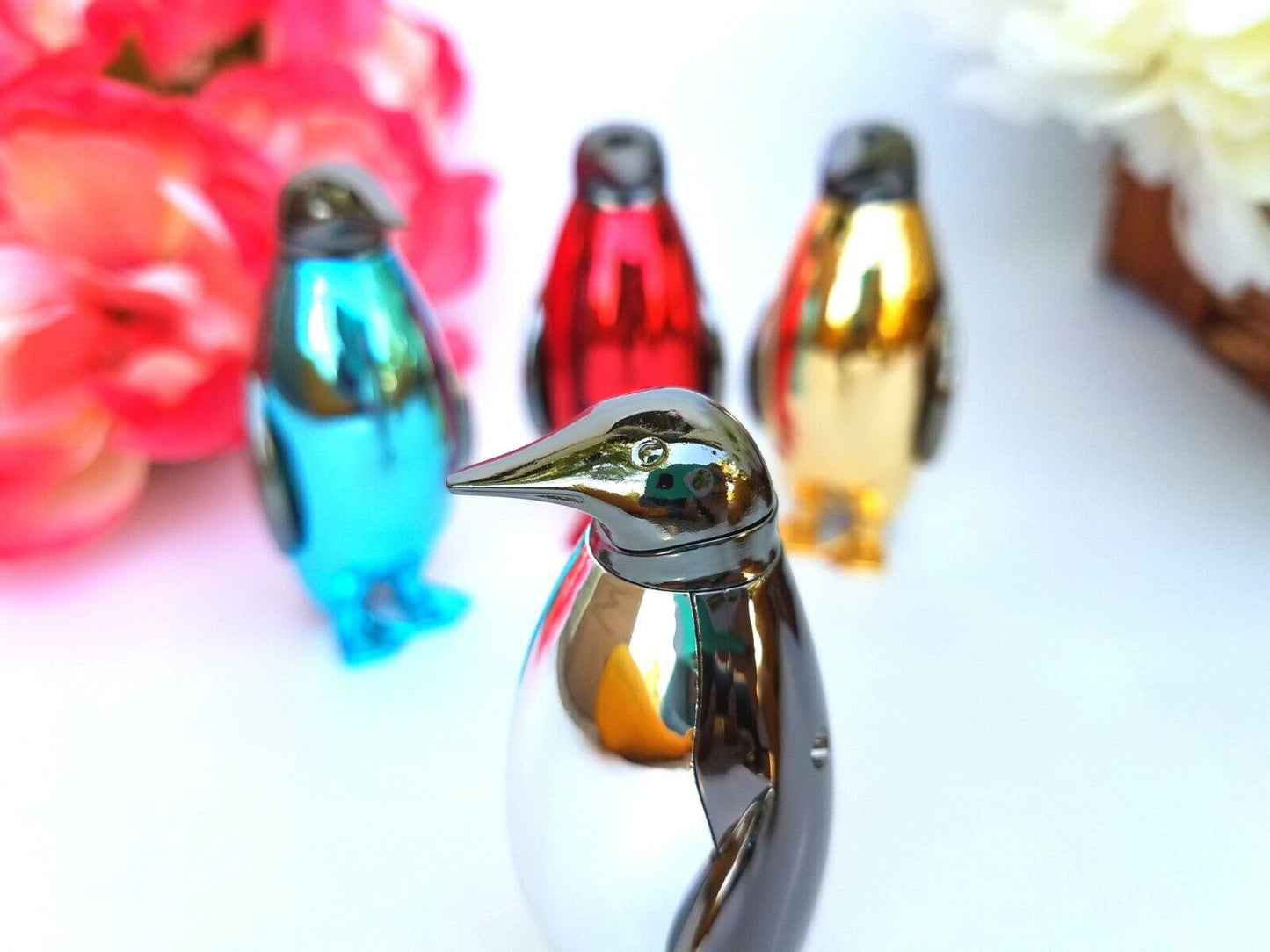 Refillable Novelty Butane Cigarette Lighter - Funny Unique Cute Kawaii Penguin
