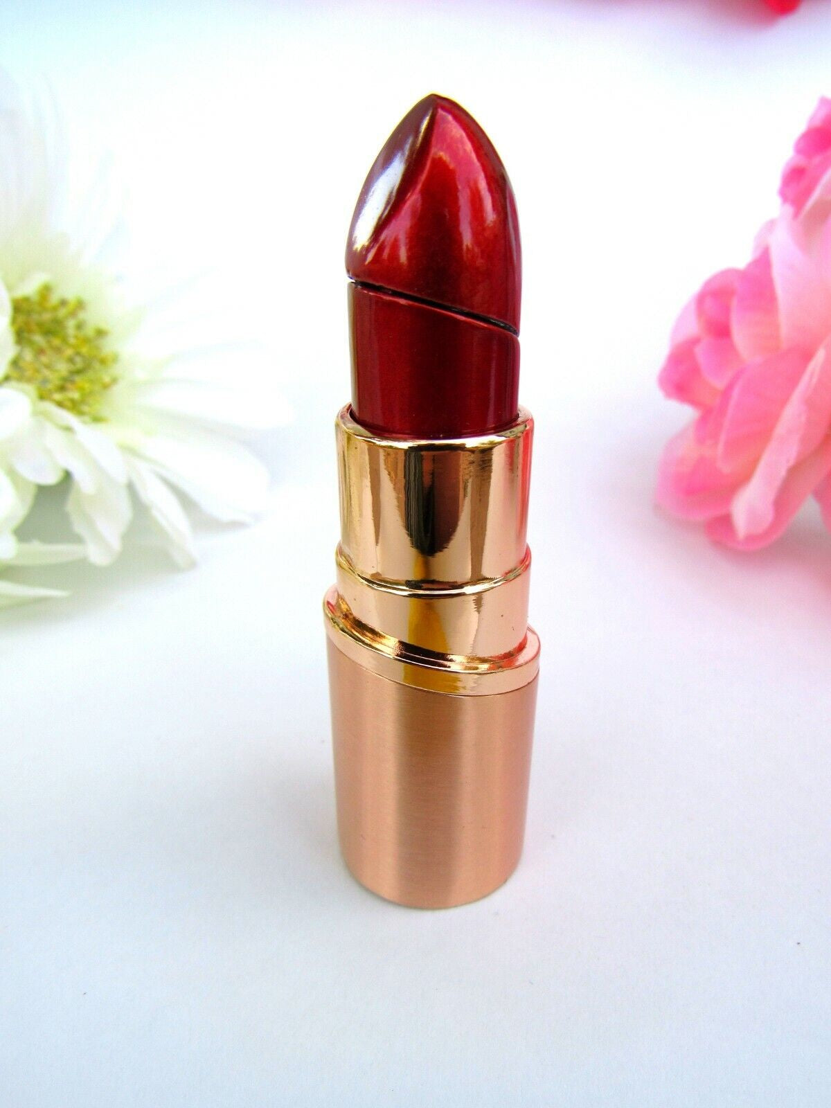 Refillable Novelty Butane Cigarette Gas Lighter - Funny Unique Lipstick Mom Gift